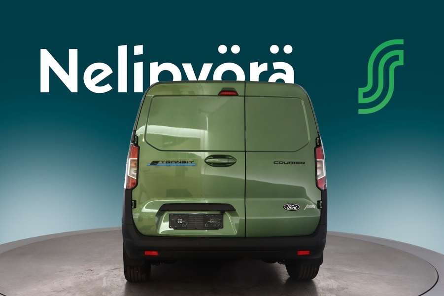 heti ajoon Ford Transit Courier