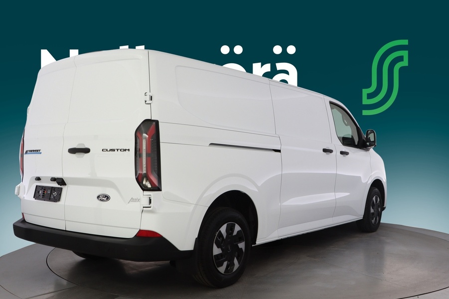 heti ajoon Ford Transit Custom