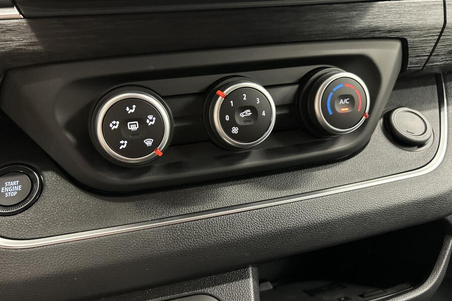 heti ajoon Nissan Primastar