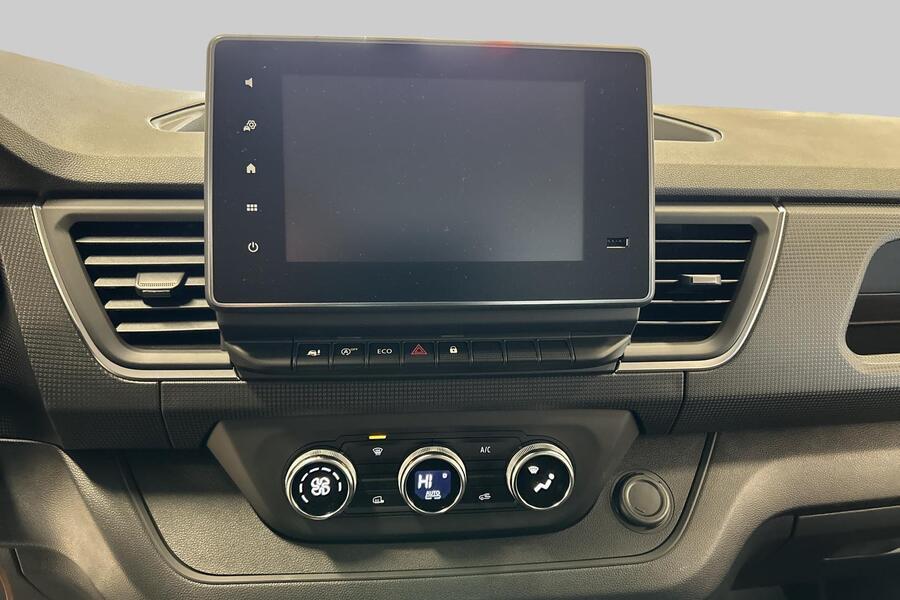 heti ajoon Nissan Primastar