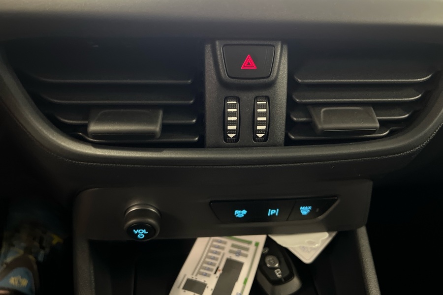 heti ajoon Ford Tourneo Courier