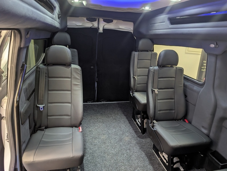 heti ajoon Ford Transit Custom