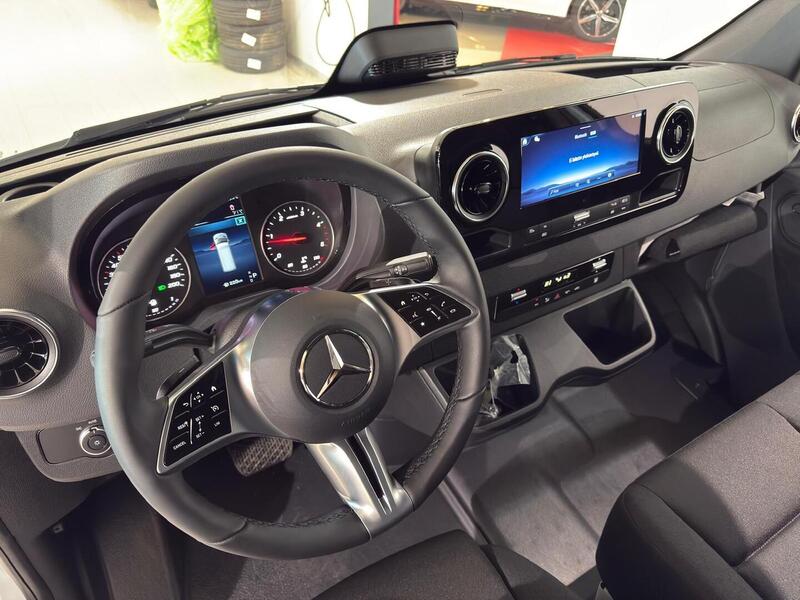 heti ajoon Mercedes-Benz Sprinter