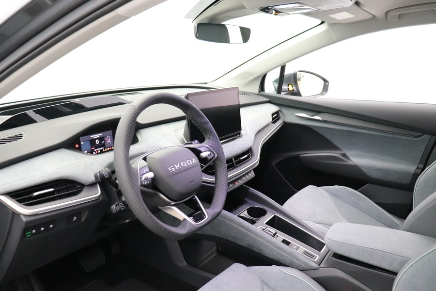 85x 4x4 Style - **Lounge sisusta / Vetokoukku / Maxx-paketti / Heti ajoon** heti ajoon Skoda Enyaq