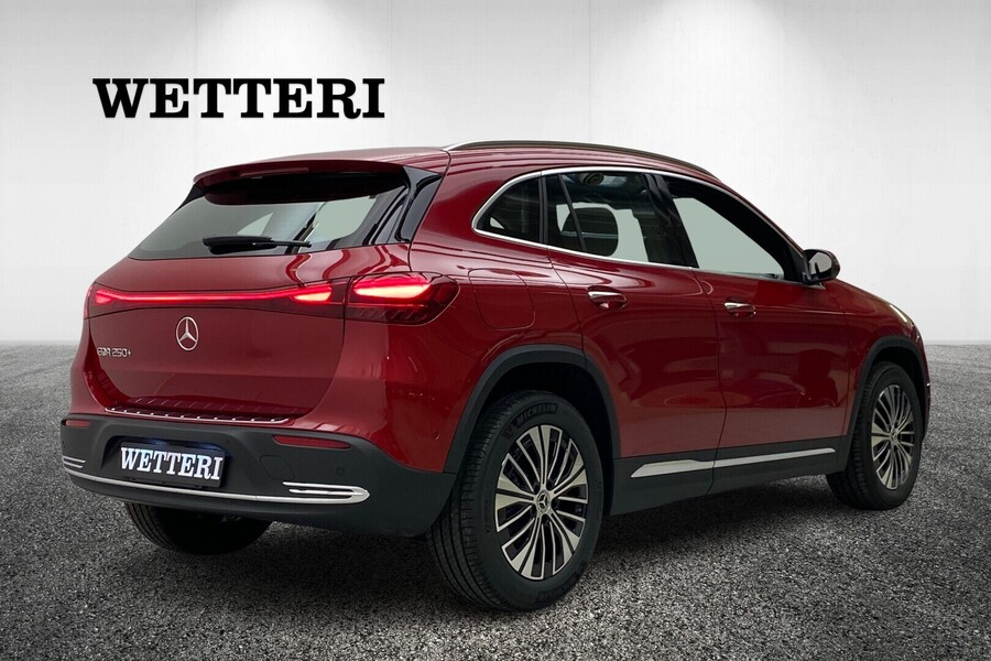 heti ajoon Mercedes-Benz EQA