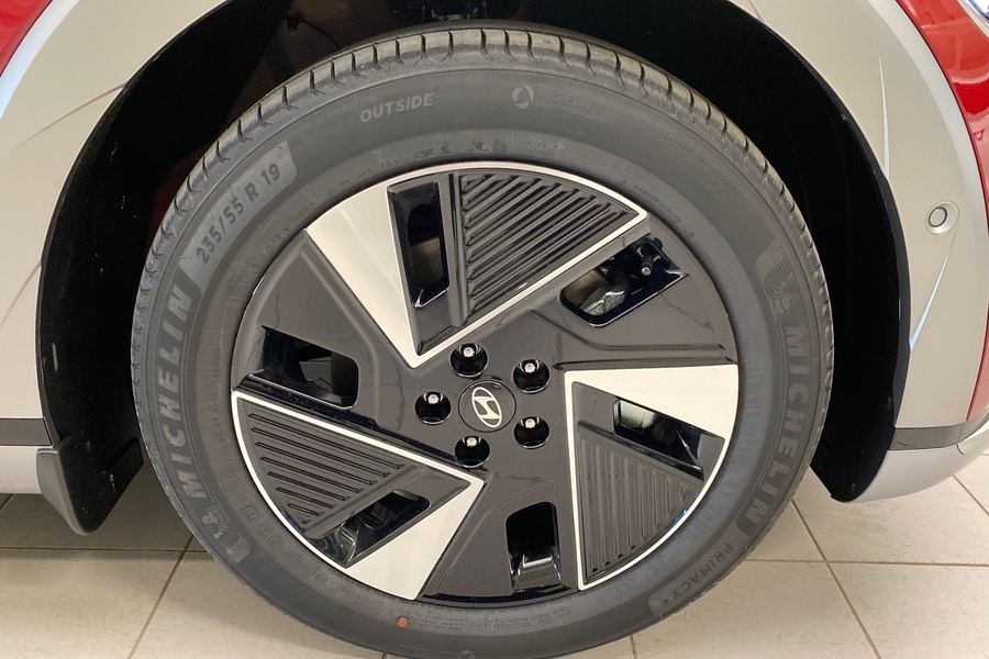 heti ajoon Hyundai IONIQ 5