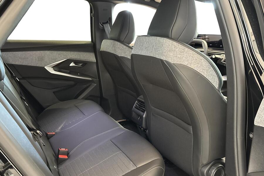 heti ajoon Peugeot E-3008