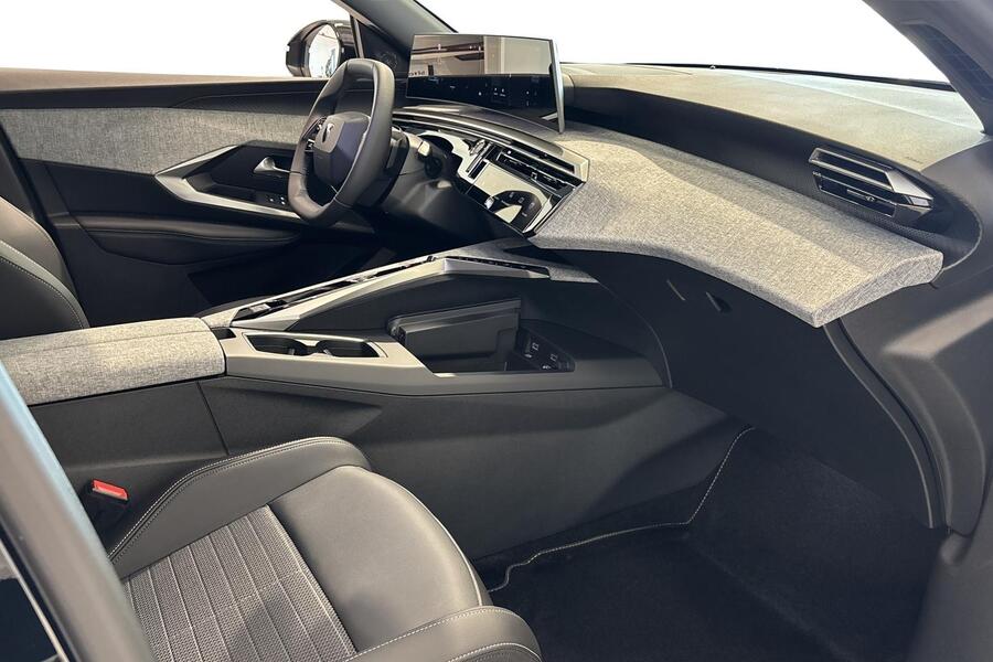 heti ajoon Peugeot E-3008