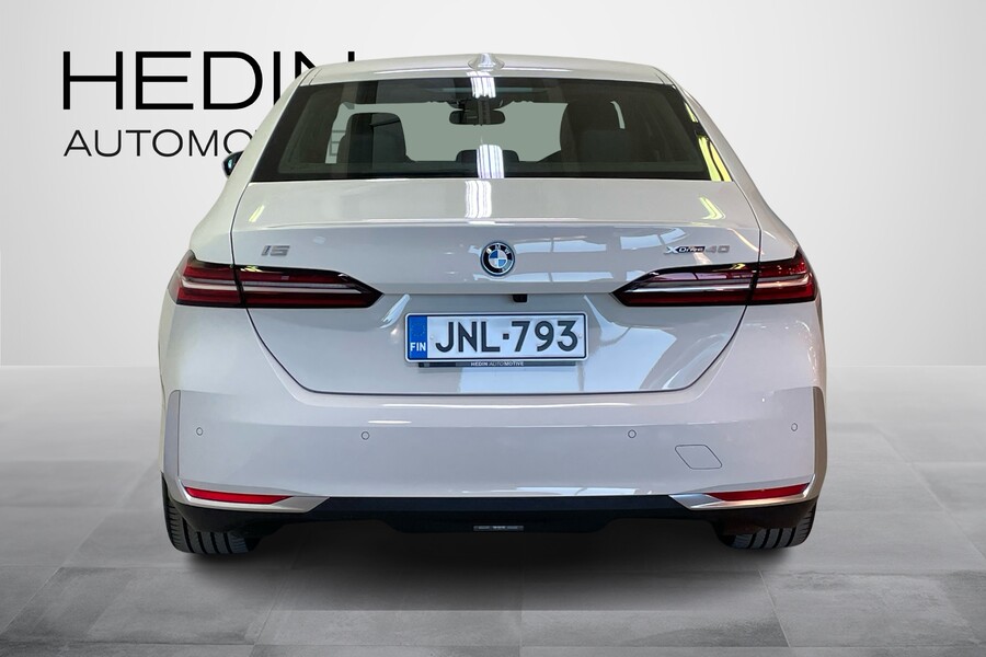 heti ajoon BMW i5