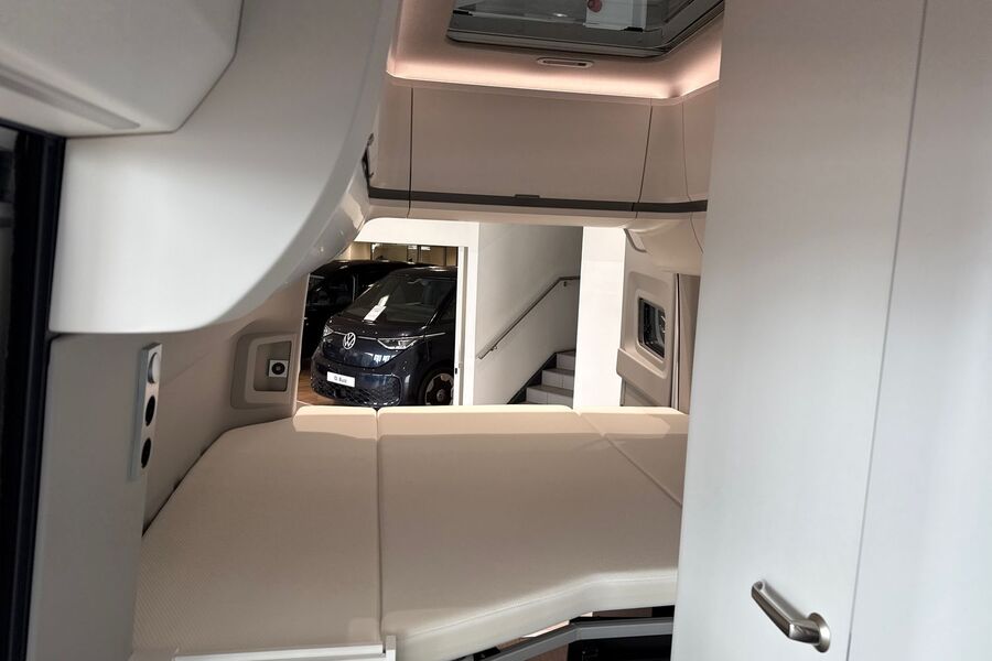 *KORKO 1,49%+kulut*2940€ VARUSTEPAKETTI NYT 0€* 600 2,0 TDI 120 kW 8at, 3640 3,5t, 4 makuupaikkaa heti ajoon Volkswagen Grand California