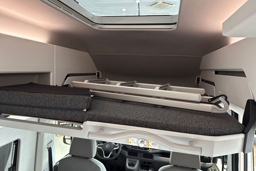 *KORKO 1,49%+kulut*2940€ VARUSTEPAKETTI NYT 0€* 600 2,0 TDI 120 kW 8at, 3640 3,5t, 4 makuupaikkaa heti ajoon Volkswagen Grand California