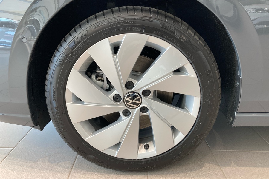 heti ajoon Volkswagen Golf