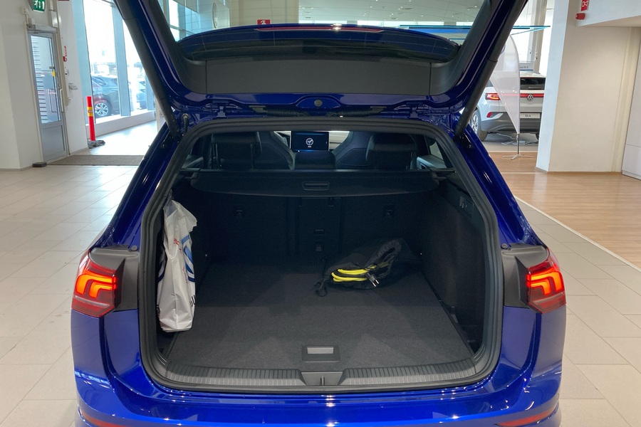 Variant R-Line Edition 1,5 eTSI 110 kW (MHEV) DSG-automaatti heti ajoon Volkswagen Golf