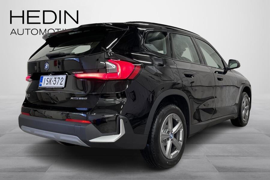 25e A xDrive Charged Plus//LATAUSHYBRIDI//KAMPANJAMALLI *** Tähän autoon talvirenkaat 980 € heti ajoon BMW X1