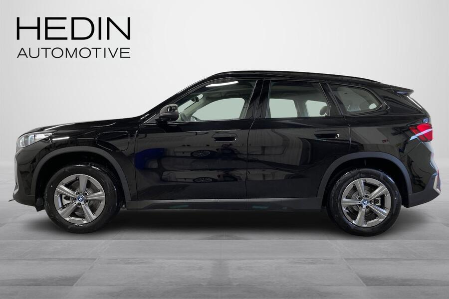 25e A xDrive Charged Plus//LATAUSHYBRIDI//KAMPANJAMALLI *** Tähän autoon talvirenkaat 980 € heti ajoon BMW X1