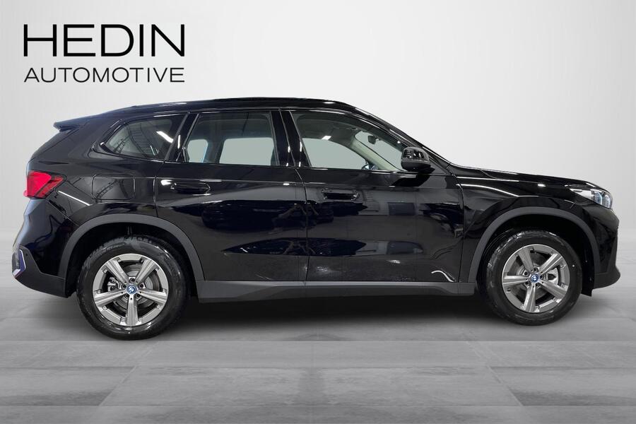 25e A xDrive Charged Plus//LATAUSHYBRIDI//KAMPANJAMALLI *** Tähän autoon talvirenkaat 980 € heti ajoon BMW X1