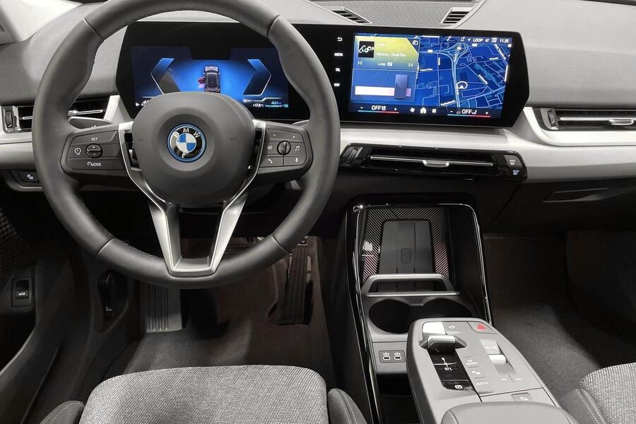 25e A xDrive Charged Plus//LATAUSHYBRIDI//KAMPANJAMALLI *** Tähän autoon talvirenkaat 980 € heti ajoon BMW X1