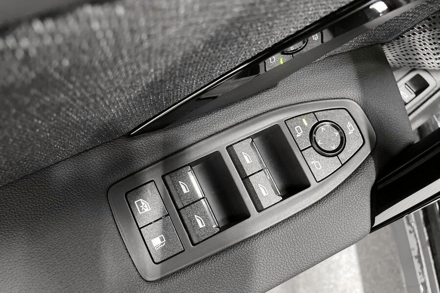 25e A xDrive Charged Plus//LATAUSHYBRIDI//KAMPANJAMALLI *** Tähän autoon talvirenkaat 980 € heti ajoon BMW X1