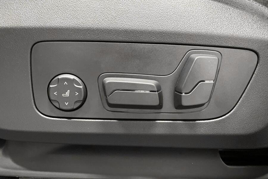 25e A xDrive Charged Plus//LATAUSHYBRIDI//KAMPANJAMALLI *** Tähän autoon talvirenkaat 980 € heti ajoon BMW X1