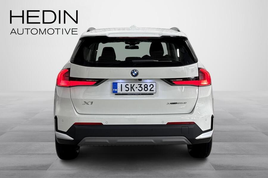 heti ajoon BMW X1