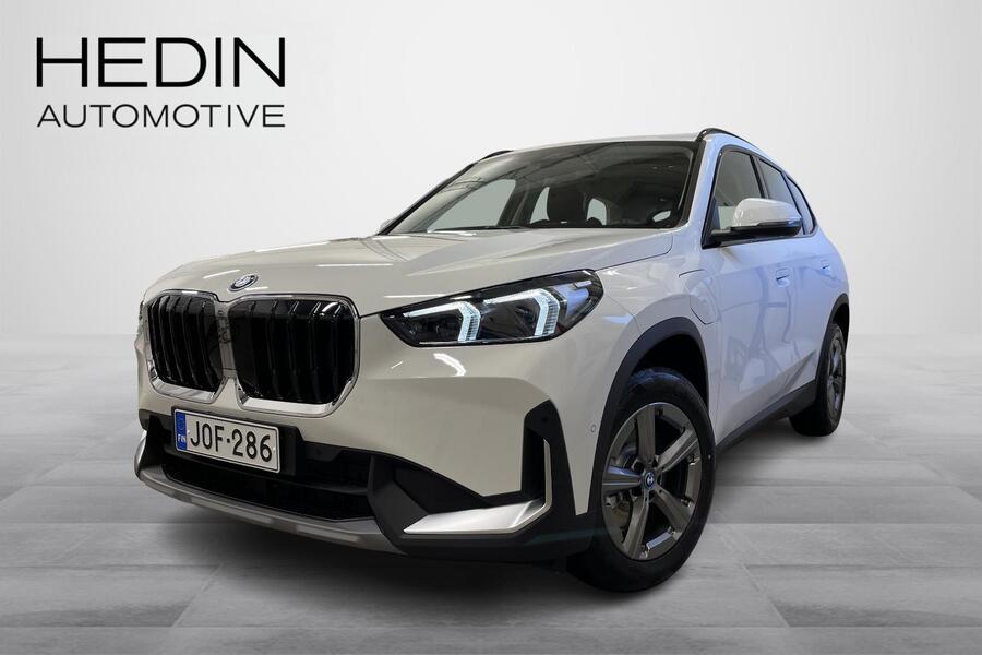 25e Automaatti xDrive Charged Edition Premium//LATAUSHYBRIDI//KAMPANJAHINTA *** Tähän autoon talvire heti ajoon BMW X1