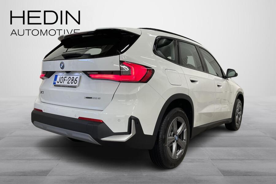 25e Automaatti xDrive Charged Edition Premium//LATAUSHYBRIDI//KAMPANJAHINTA *** Tähän autoon talvire heti ajoon BMW X1