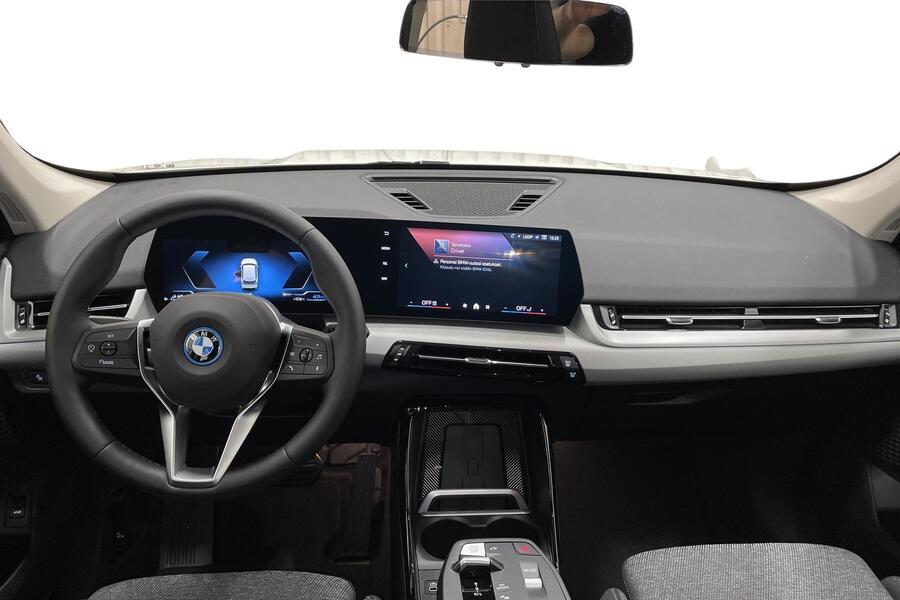 25e Automaatti xDrive Charged Edition Premium//LATAUSHYBRIDI//KAMPANJAHINTA *** Tähän autoon talvire heti ajoon BMW X1