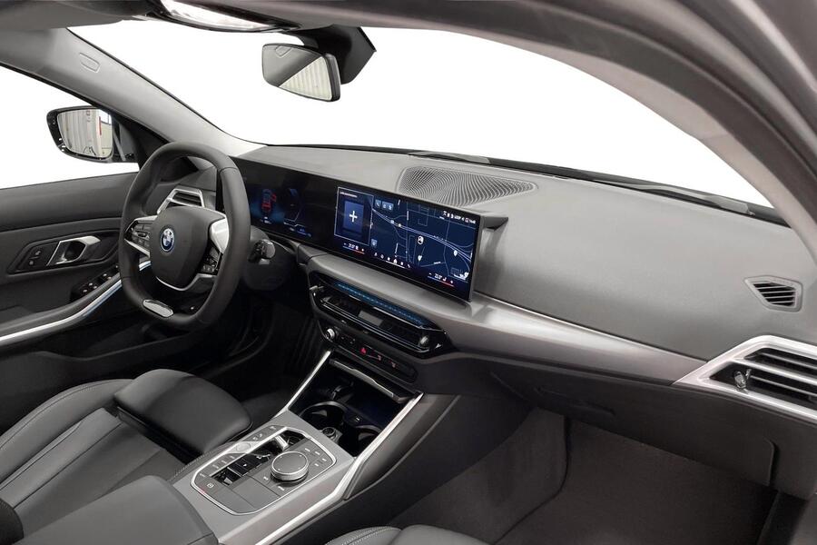 heti ajoon BMW 330