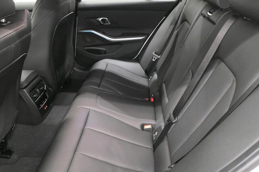 heti ajoon BMW 330