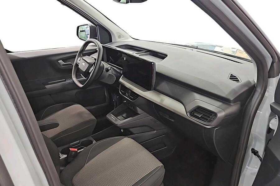 heti ajoon Ford Tourneo Courier