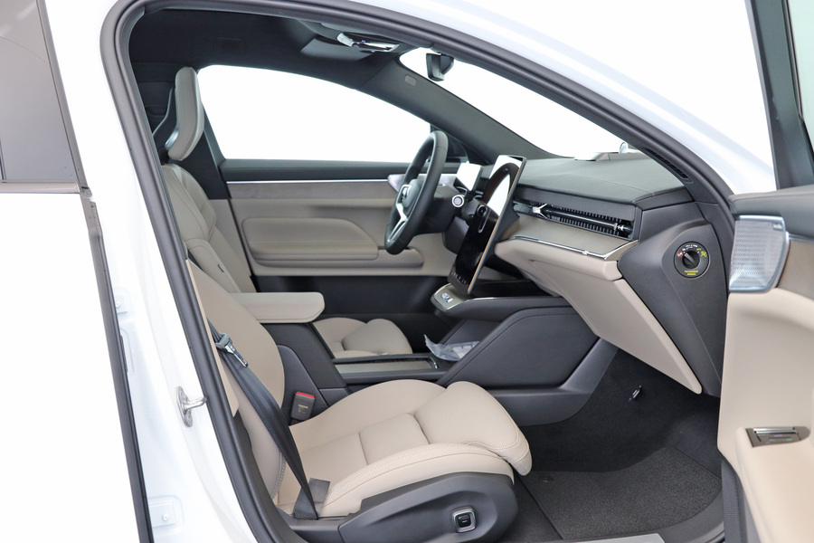 heti ajoon Volvo ES90