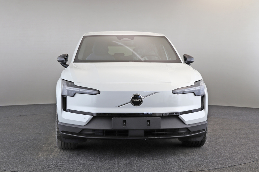 heti ajoon Volvo EX30