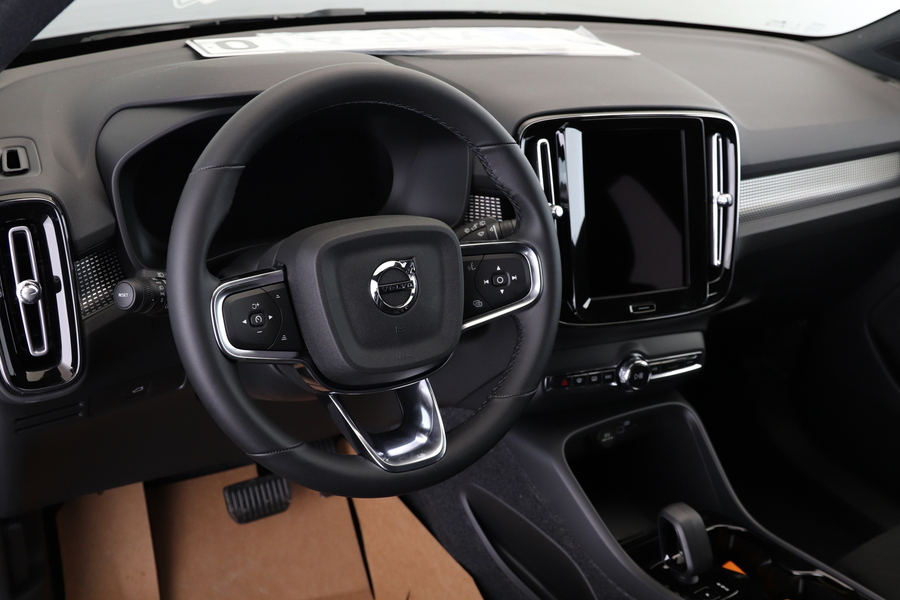 heti ajoon Volvo EX40