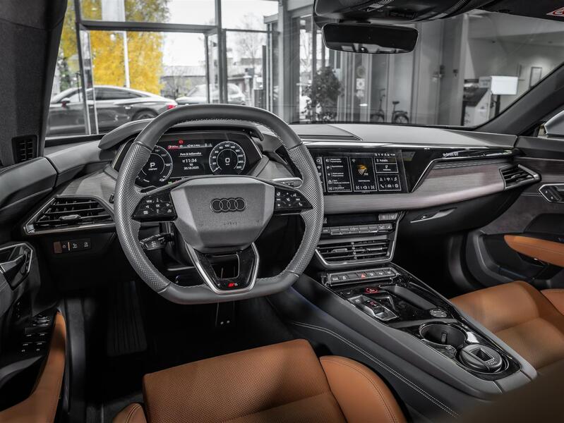 heti ajoon Audi e-tron GT