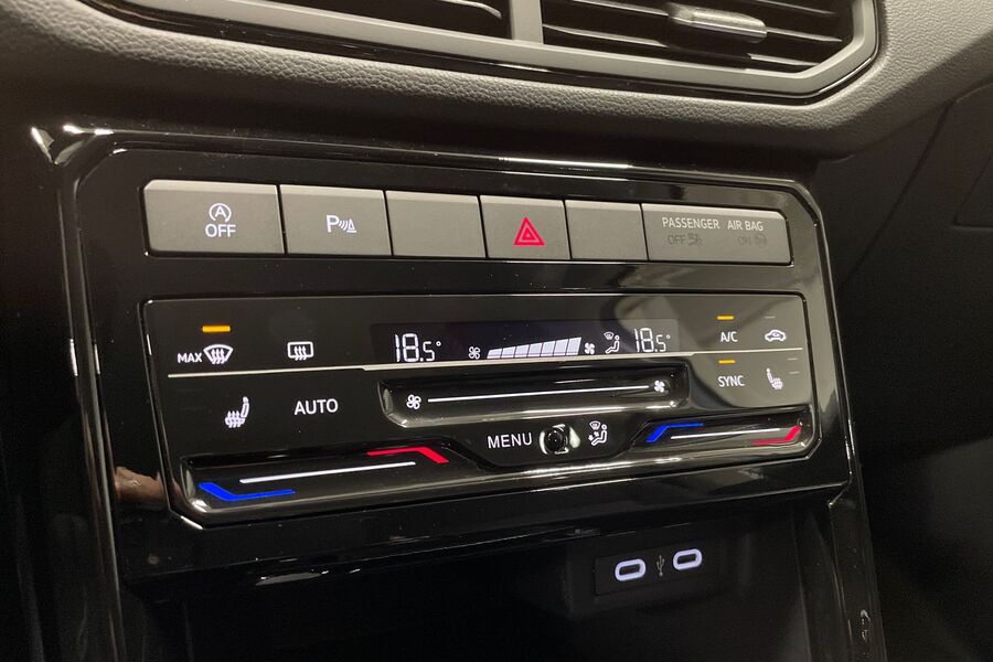 Style Edition 1,0 TSI 85 kW DSG-automaatti *Korkotarjous 1,49% + kulut tähän autoon* heti ajoon Volkswagen T-Cross