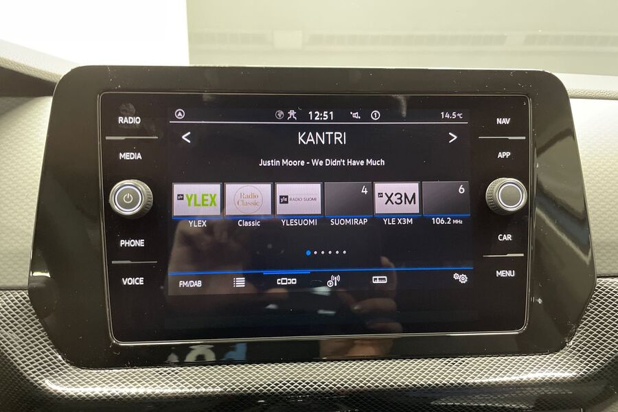 Style Edition 1,0 TSI 85 kW DSG-automaatti *Korkotarjous 1,49% + kulut tähän autoon* heti ajoon Volkswagen T-Cross