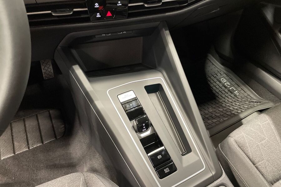 Variant Comfort Edition 1,5 eTSI 85 kW (MHEV) DSG *Korkotarjous 1,49% + kulut tähän autoon* heti ajoon Volkswagen Golf
