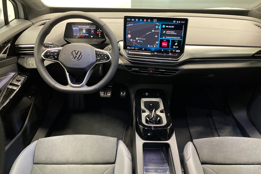 Pro 4MOTION Elegance 75-v Juhlamalli 210 kW, akku 77 kWh heti ajoon Volkswagen ID.4