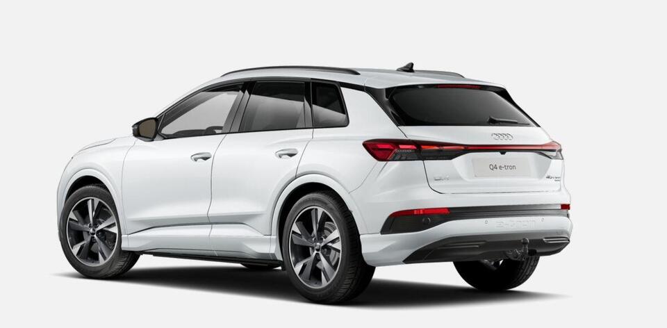 SUV 45 e-tron Land of quattro Plus heti ajoon Audi Q4 e-tron