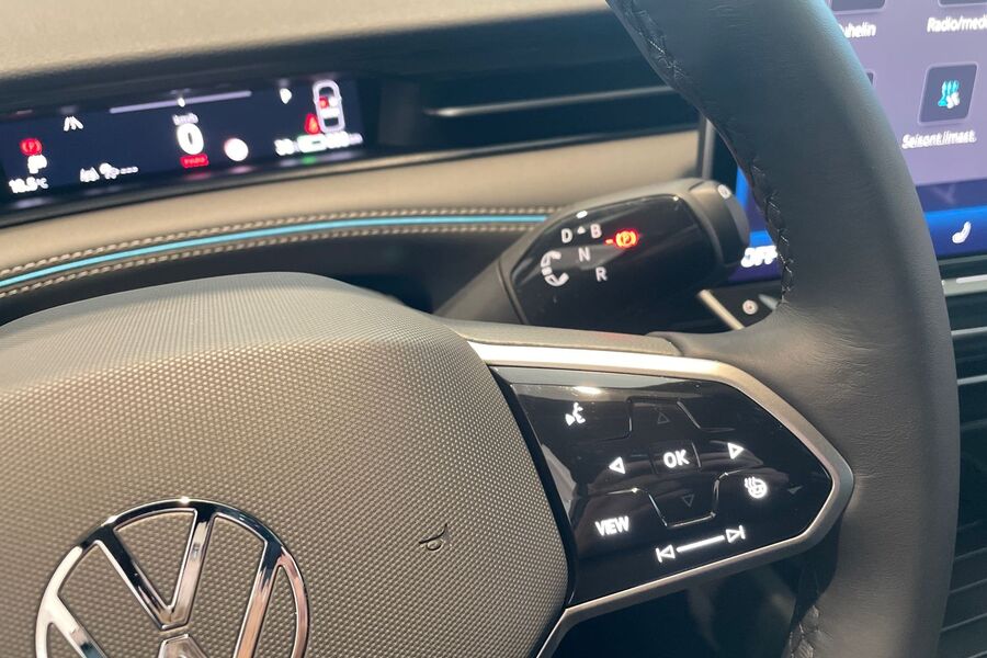 Pro Elegance 75-v Juhlamalli 210 kW, akku 77 kWh | Korko 1,49%+kulut | Mukautuva alustansäätö | heti ajoon Volkswagen ID.7
