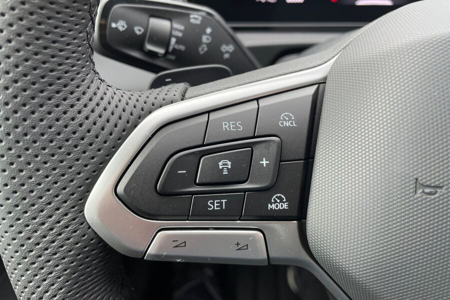 R-Line Edition eHybrid 150 kW DSG-autom. | Korko 1,49%+kulut | Panoraamakattoluukku | heti ajoon Volkswagen Tiguan