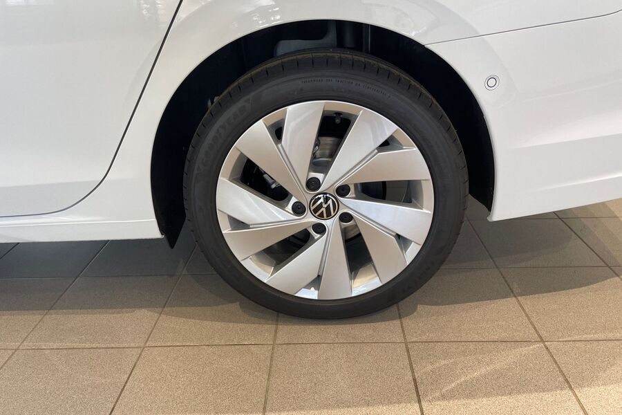 heti ajoon Volkswagen Golf
