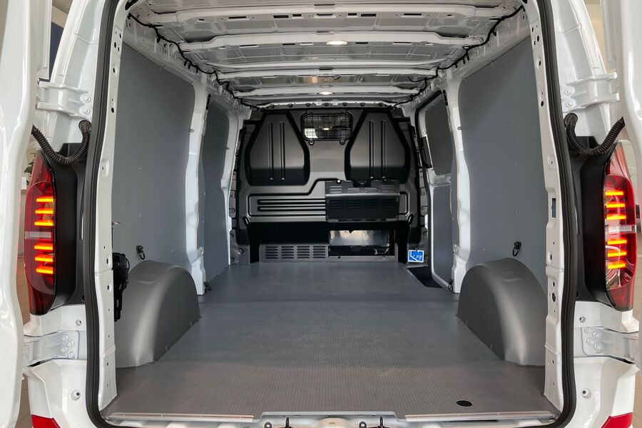 Pitkä 2,0 TDI 110 kW 4Motion Automaatti | IQ.LIGHT matrix-ajovalot | heti ajoon Volkswagen Transporter