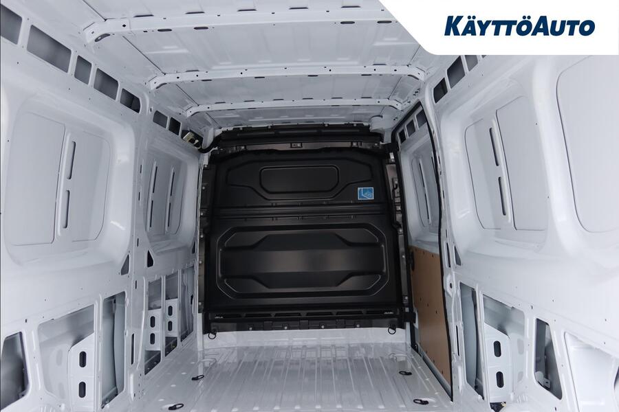 heti ajoon Nissan Interstar