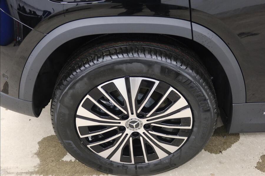 heti ajoon Mercedes-Benz EQA