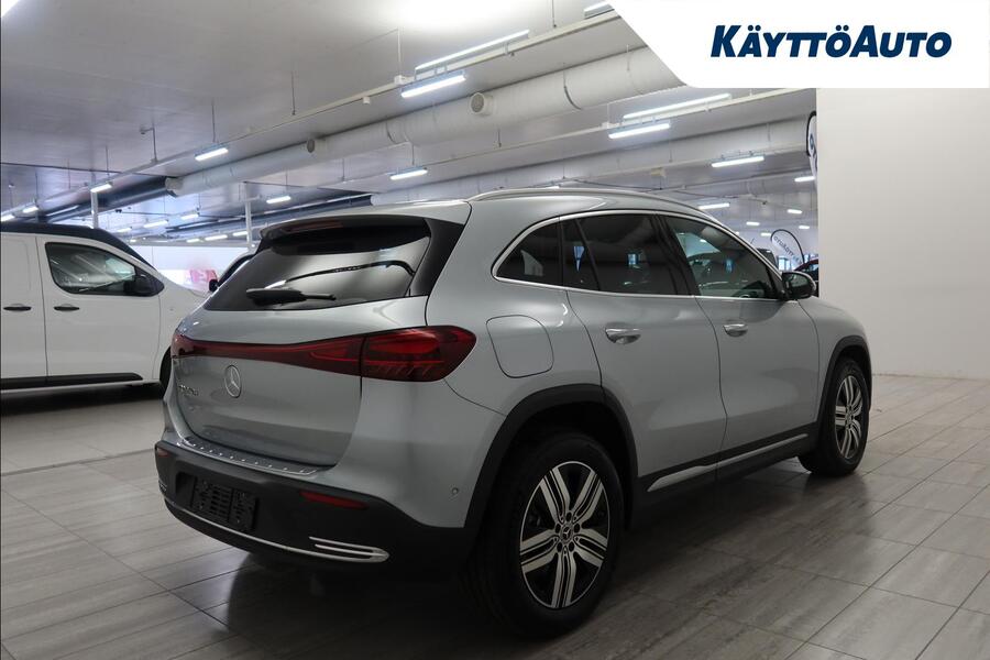 heti ajoon Mercedes-Benz EQA