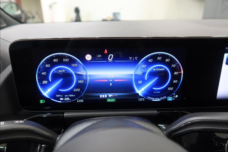 heti ajoon Mercedes-Benz EQA