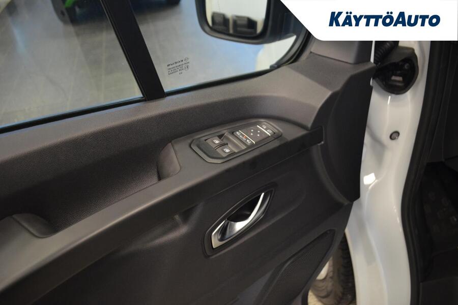 heti ajoon Nissan Primastar