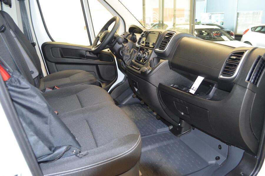 heti ajoon Opel Movano