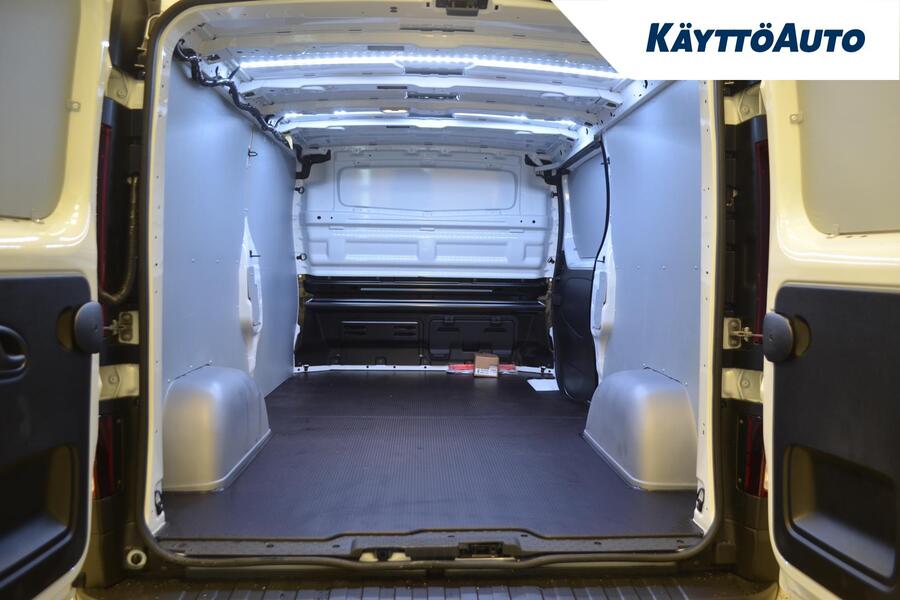 heti ajoon Nissan Primastar